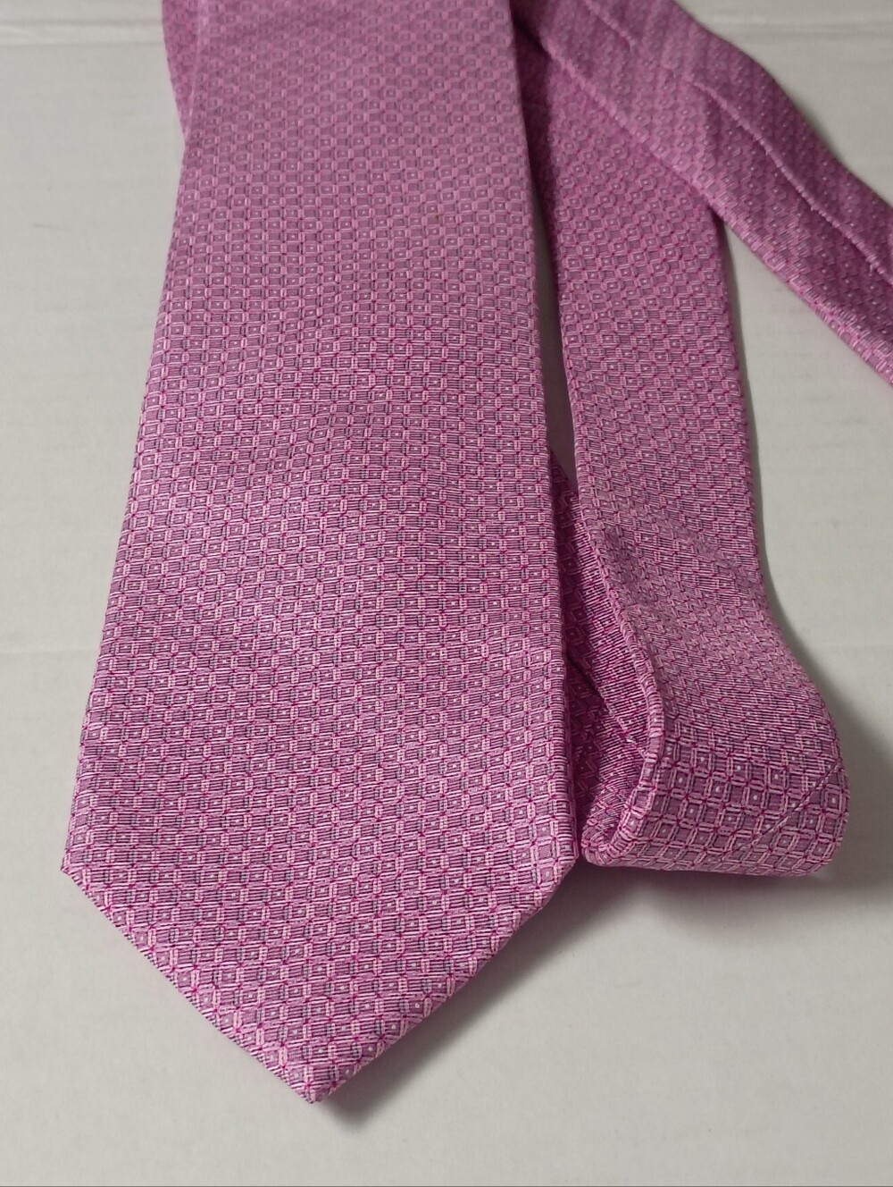 ❤️Mens Michael Kors Pink Micro-Pattern Squares Skinny Neck Tie